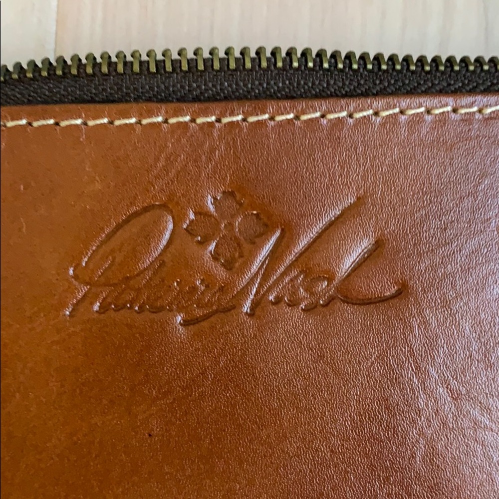 Patricia Nash St Croce Tan Wristlet NWT - Picture 8 of 8